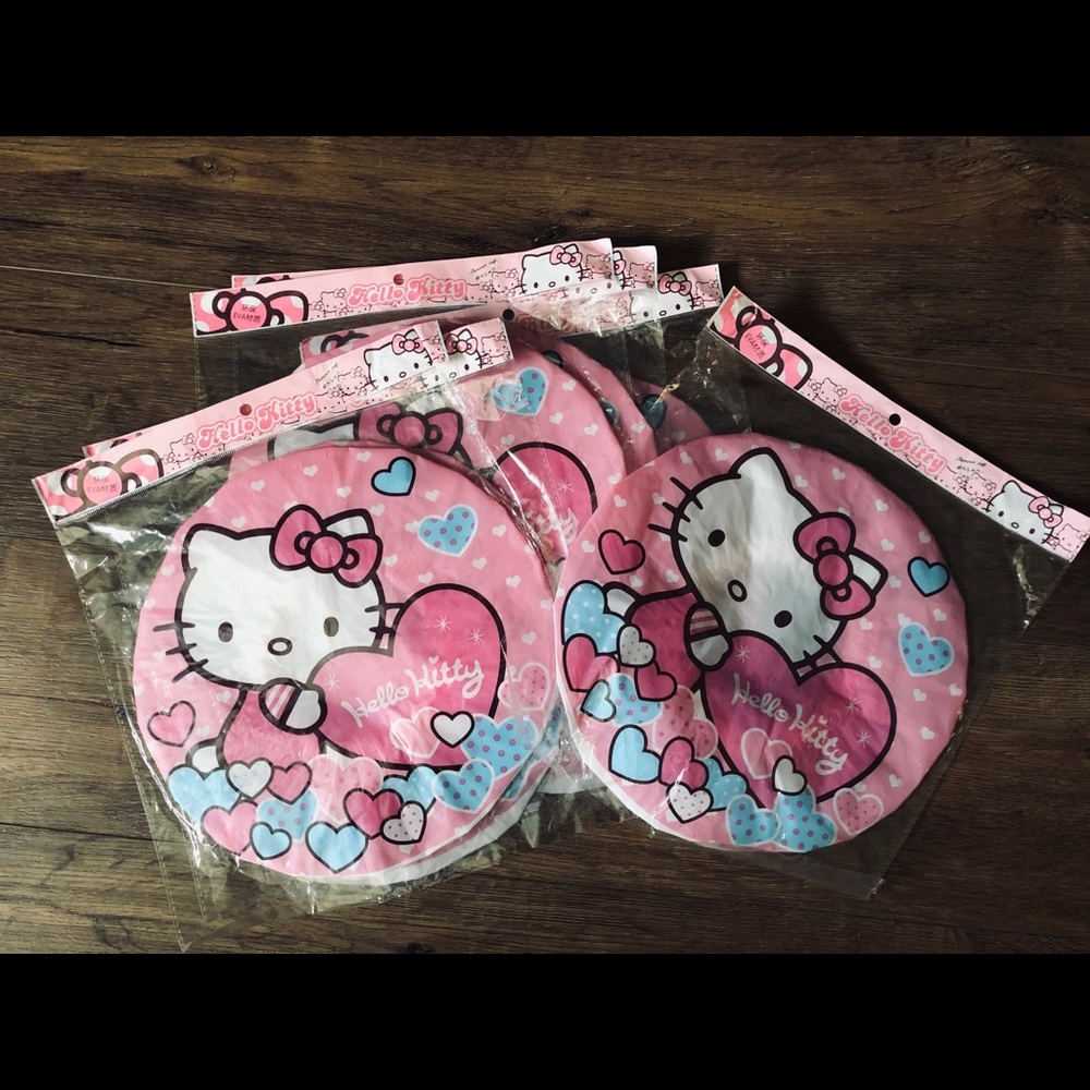 HELLO KITTY-NWT Shower Cap